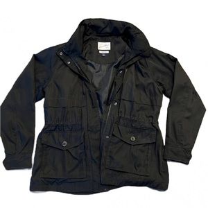 UNIVERSAL THREAD COAT